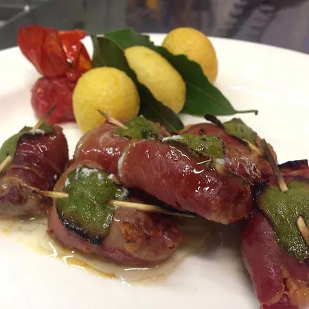 Cristina Ξενοδοχείο *