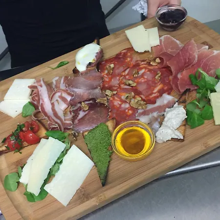 Ξενοδοχείο Cristina