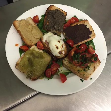 Ξενοδοχείο Cristina *